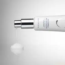 ZO®-Skin-Health-10_-Vitamin-C-Self-Activating-tube-and-cream-50ml